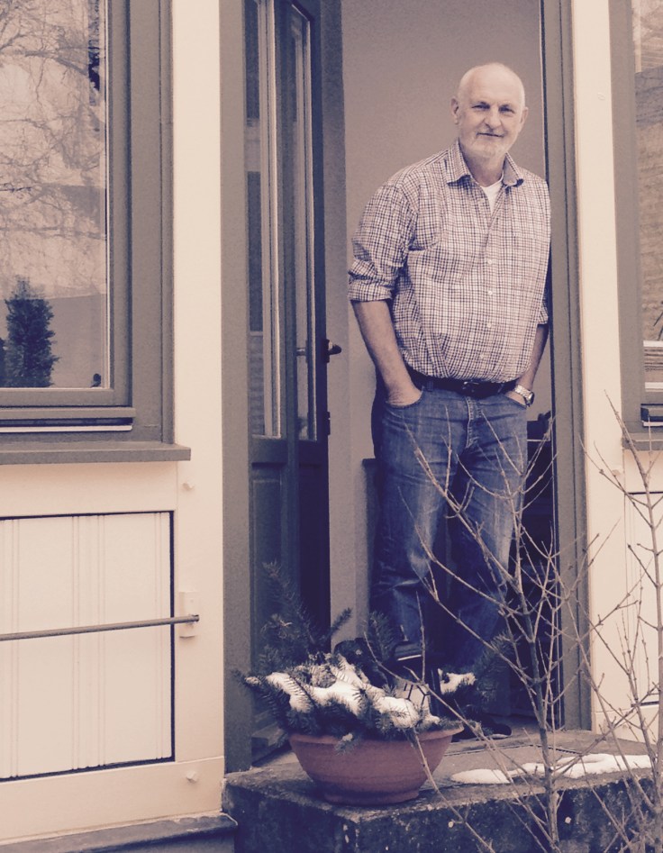 Die kürzeste Verbindung zwischen zwei Menschen ist ein Lächeln - Buddha Foto © Sandra Grüning