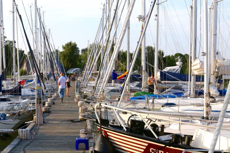 Hafen von Krummin mit Segelbooten © Henry Böhm