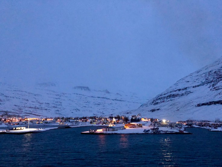 Seyðisfjörður in Sicht © Sandra Grüning
